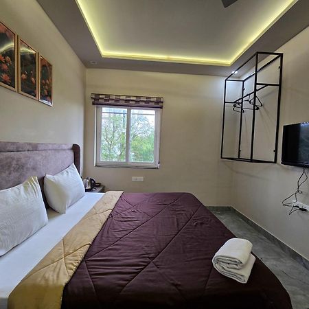 Zipcode Stay Агра Экстерьер фото